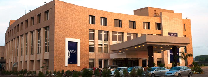 Velvet Clarks Exotica - Zirakpur 01.jpg